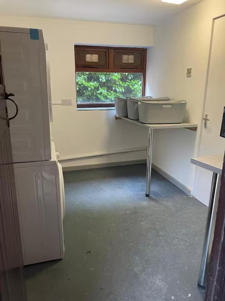 Trinity Apartments Stratford Upon Avon מראה חיצוני תמונה