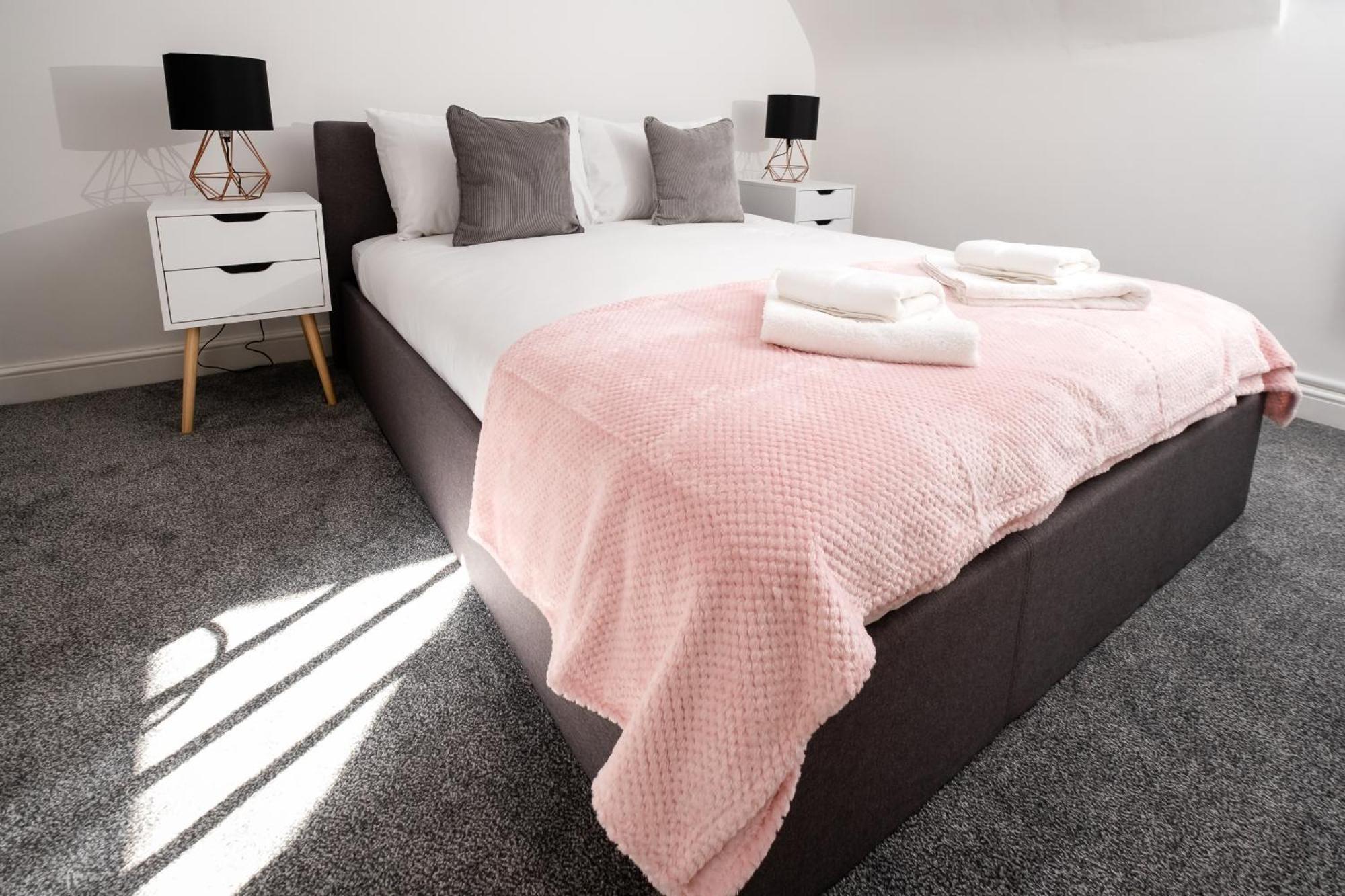 Trinity Apartments Stratford Upon Avon מראה חיצוני תמונה