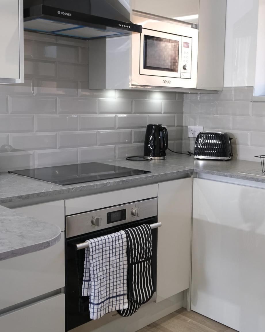 Trinity Apartments Stratford Upon Avon מראה חיצוני תמונה